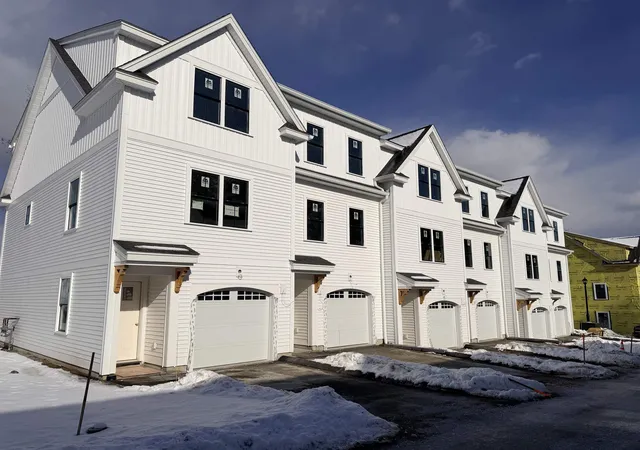 Homes for sale in Rochester, NH | 30 A Birdie Grv #C, Rochester, NH 03839 | MLS# 5099031