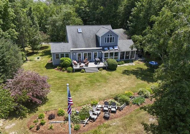 Homes for sale in North Hero, VT | 1206 Savage Point Rd, North Hero, VT 05474 | MLS# 5099034
