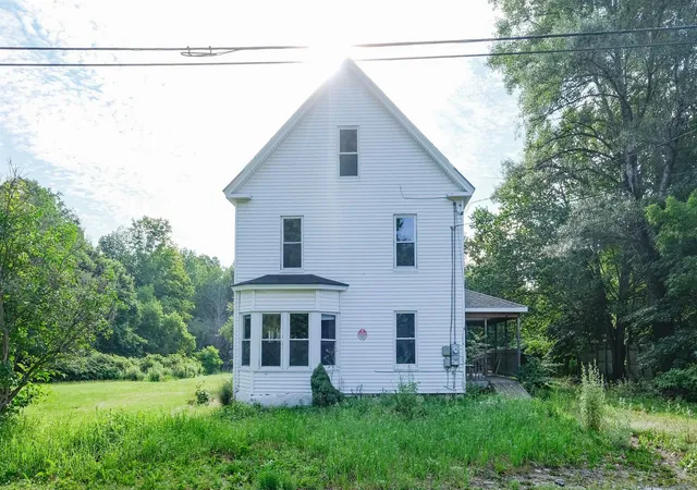 Homes for sale in Ludlow, VT | 6 Mill St, Ludlow, VT 05149 | MLS# 5099037