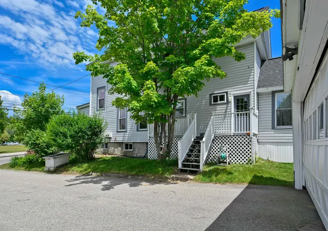 Homes for sale in Manchester, NH | 455 Bridge St, Manchester, NH 03104 | MLS# 5099039