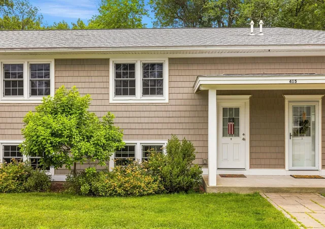 Homes for sale in Hampton, NH | 415 High St #2, Hampton, NH 03842 | MLS# 5099044