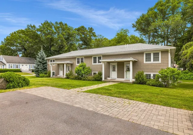 Homes for sale in Hampton, NH | 415 High St #2, Hampton, NH 03842 | MLS# 5099044