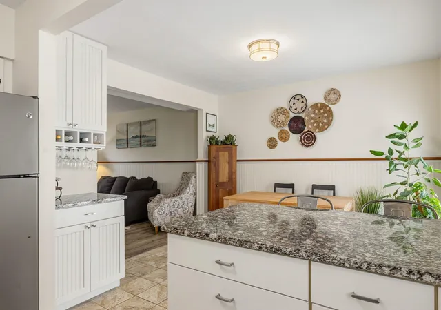 Homes for sale in Hampton, NH | 415 High St #2, Hampton, NH 03842 | MLS# 5099044
