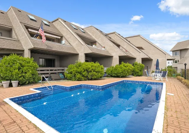 1st image of 939 Ocean Blvd #6, Hampton, NH 03842 | MLS# 5099045