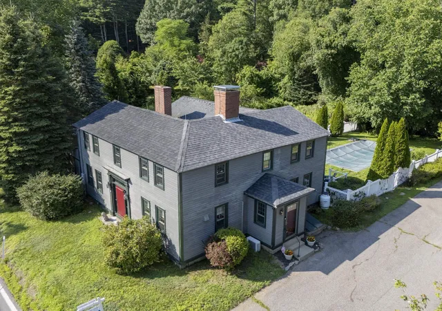 Homes for sale in Hampton Falls, NH | 141 Kensington Rd, Hampton Falls, NH 03844 | MLS# 5099055