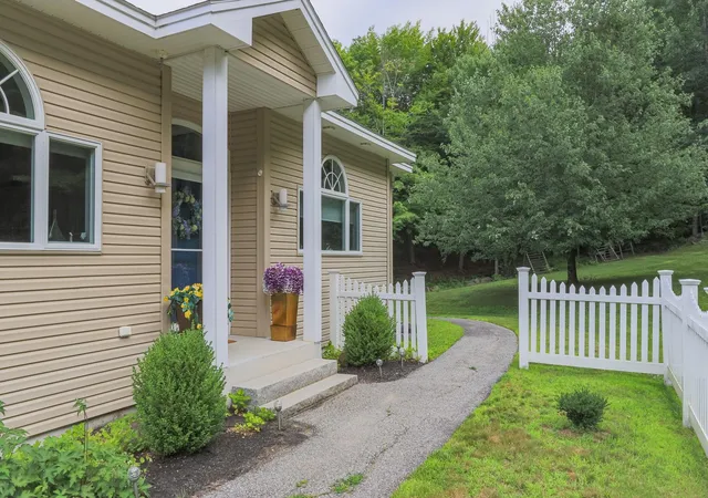 4th image of 259 Old Lake Shore Rd, Gilford, NH 03249 | MLS# 5099056