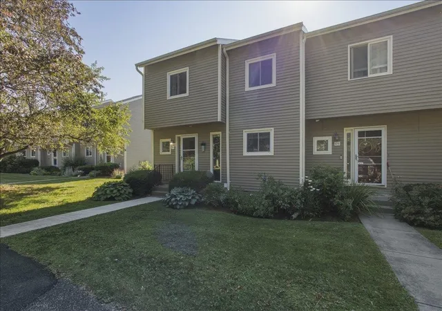 Homes for sale in South Burlington, VT | E11 Stonehedge Dr, South Burlington, VT 05403 | MLS# 5099057