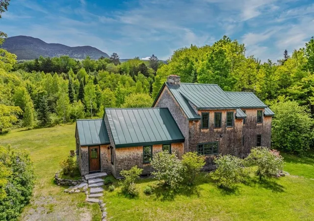 Homes for sale in Easton, NH | 369 Reel Brook Rd, Easton, NH 03580 | MLS# 5099073