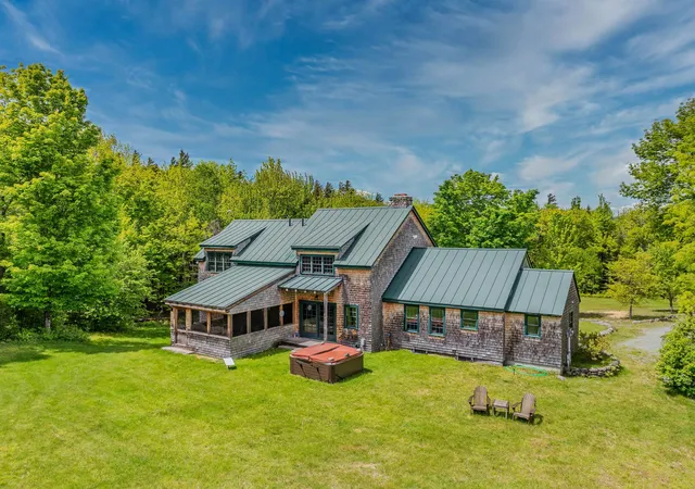 Homes for sale in Easton, NH | 369 Reel Brook Rd, Easton, NH 03580 | MLS# 5099073