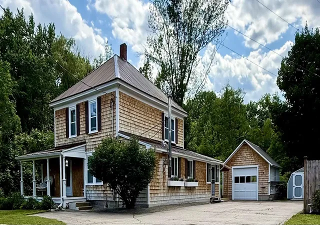 Photo 1 of Single family home for sale at 14 Station St, Glen, NH 03838 | MLS# 5099076 | Listing updated on 2026-10-26