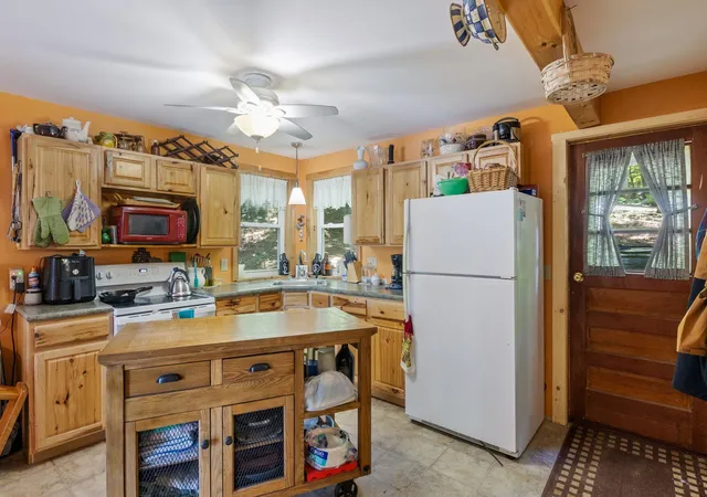 Homes for sale in Wakefield, NH | 75 Black Cove Rd, Wakefield, NH 03872 | MLS# 5099077
