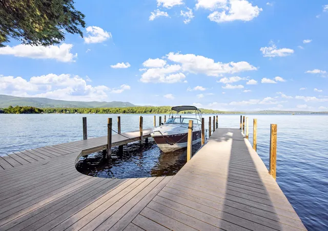 Homes for sale in Moultonborough, NH | 10 Edgewater Dr, Moultonborough, NH 03254 | MLS# 5099085