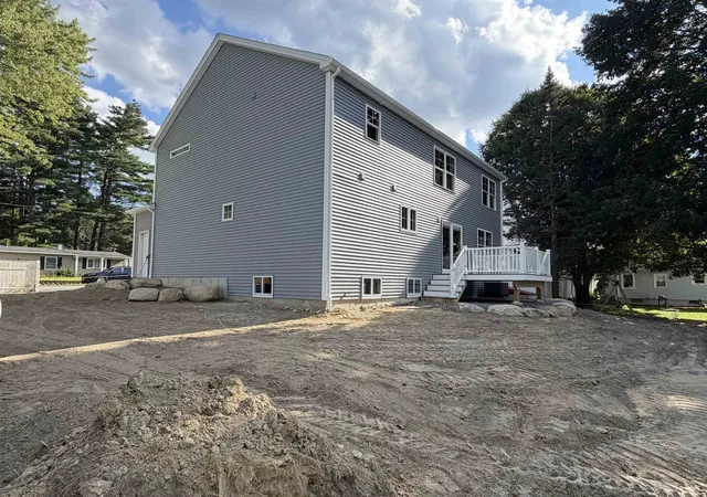 Photo 2 of Single family home for sale at 38 Bell St, Nashua, NH 03064 | MLS# 5099088 | Listing updated on 2026-08-19