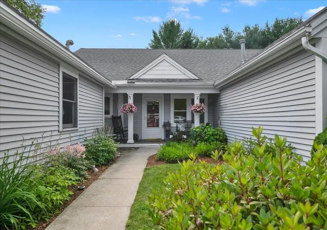 2nd image of 16 Clover Dr #8D, Essex, VT 05452 | MLS# 5099089
