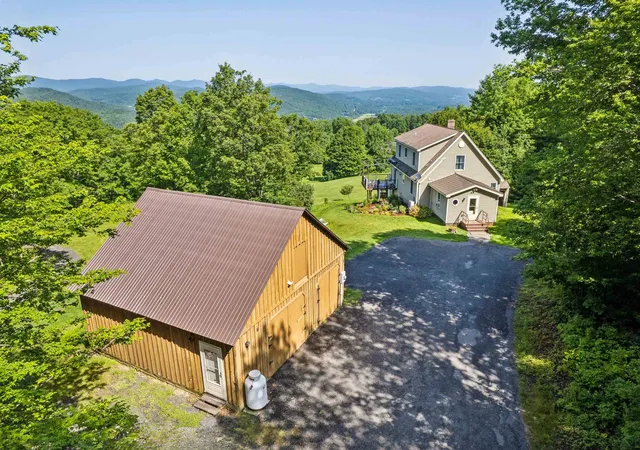 Homes for sale in Bethel, VT | 1702 Sanders Rd, Bethel, VT 05032 | MLS# 5099095