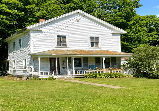3rd image of 562 Highgate Rd, Highgate Center, VT 05459 | MLS# 5099098