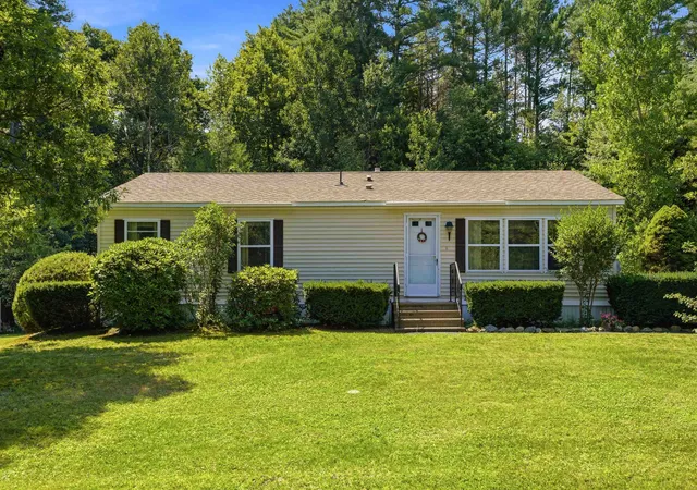 Homes for sale in Hopkinton, NH | 26 Deer Path, Hopkinton, NH 03229 | MLS# 5099118
