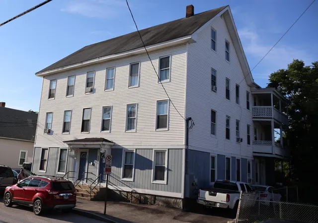 Homes for sale in Manchester, NH | 339 Amherst St, Manchester, NH 03104 | MLS# 5099133