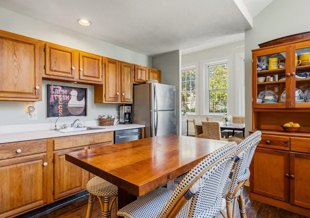 Homes for sale in Portsmouth, NH | 50 South School St #2, Portsmouth, NH 03801 | MLS# 5099134