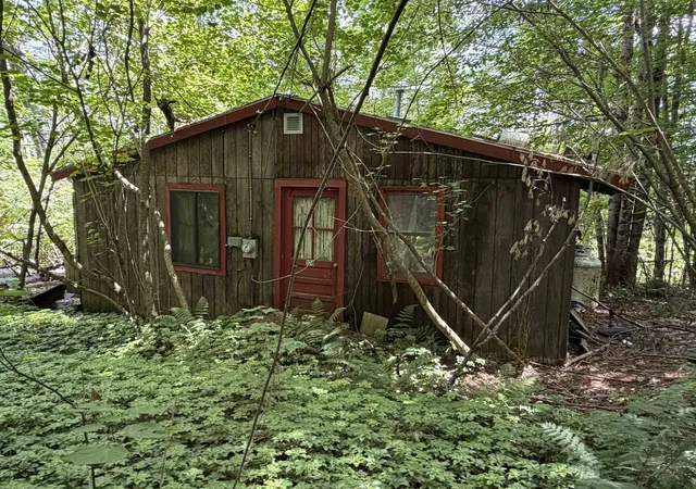 Homes for sale in Lisbon, NH | 129 Hodge Hill Rd, Lisbon, NH 03585 | MLS# 5099141
