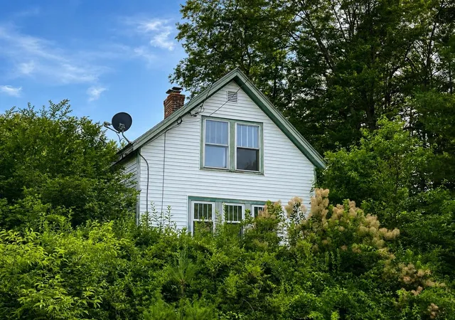 Homes for sale in New Durham, NH | 1 Tash Rd, New Durham, NH 03855 | MLS# 5099147