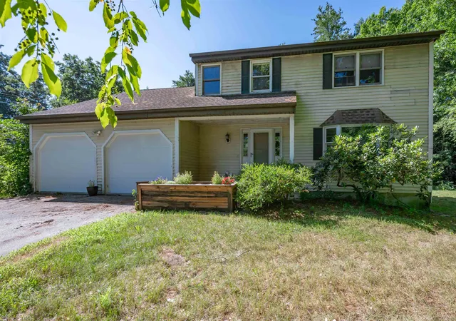 1st image of 41 Lund Dr, Hudson, NH 03051 | MLS# 5099151