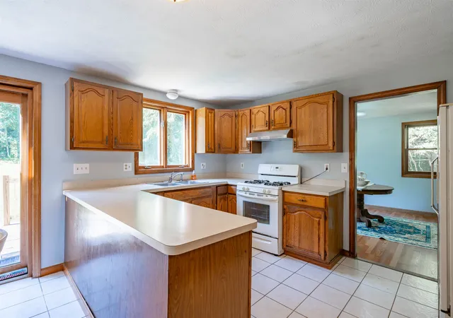 4th image of 41 Lund Dr, Hudson, NH 03051 | MLS# 5099151