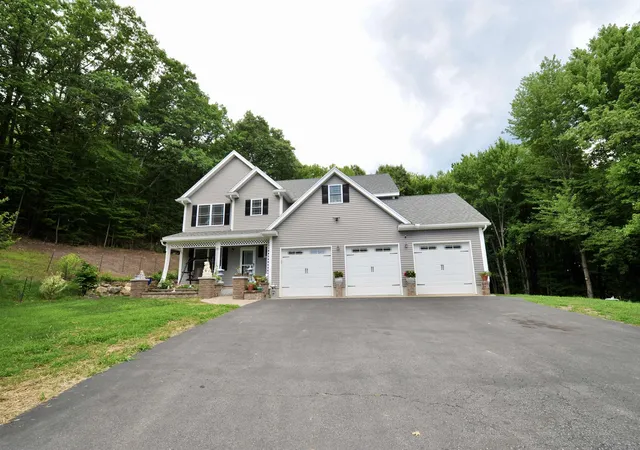 4th image of 79 New Boston Rd, Bedford, NH 03110 | MLS# 5099208