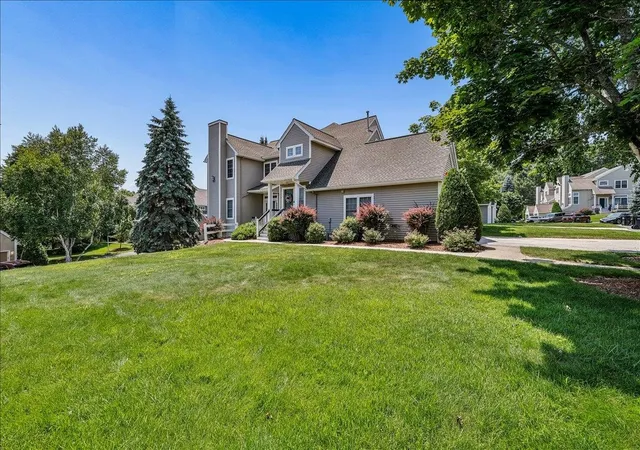5th image of 11 Edward Cir, Bedford, NH 03110 | MLS# 5099220