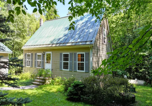 1st image of 221 Steeplewood Ln, Ferrisburgh, VT 05456 | MLS# 5099224