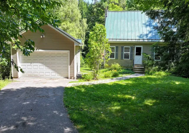 2nd image of 221 Steeplewood Ln, Ferrisburgh, VT 05456 | MLS# 5099224