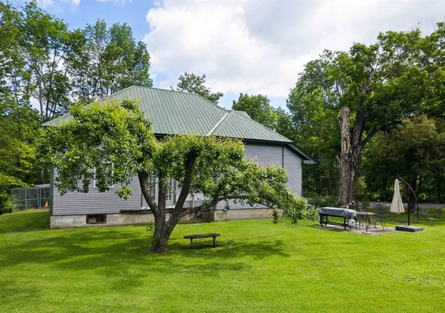 Homes for sale in Woodstock, VT | 2556 Church Hill Rd, Woodstock, VT 05091 | MLS# 5099229