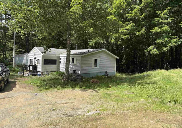 Homes for sale in Barnstead, NH | 47 Gray Rd, Barnstead, NH 03218 | MLS# 5099236