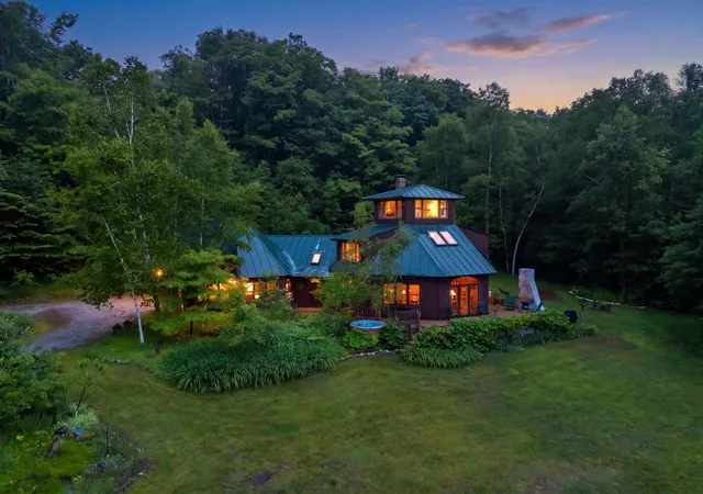 1st image of 133 Ben Dexter Rd, Topsham, VT 05076 | MLS# 5099239