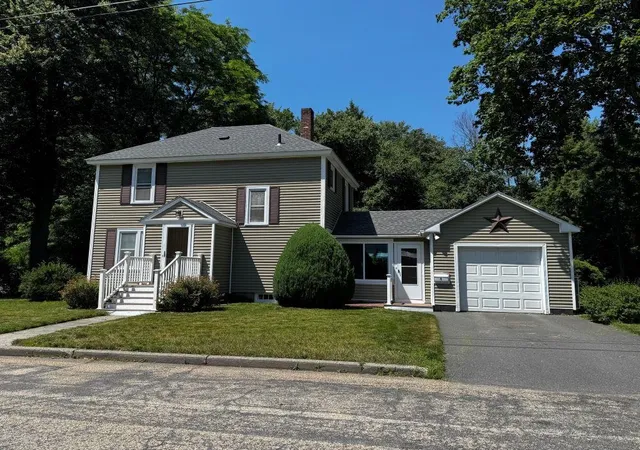 Homes for sale in Claremont, NH | 4 Wayne Ave, Claremont, NH 03743 | MLS# 5099256