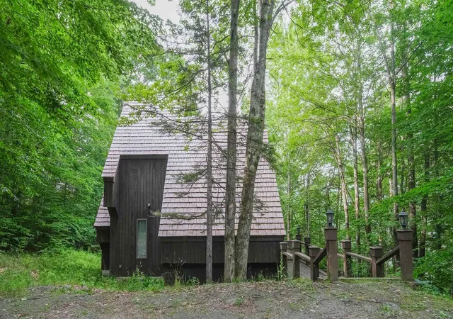 Homes for sale in Plymouth, VT | 78 Coopers Tr, Plymouth, VT 05056 | MLS# 5099268