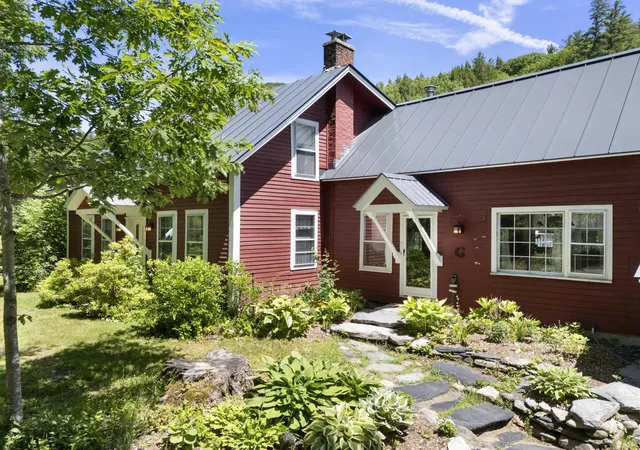 Homes for sale in Newfane, VT | 492 Dover Rd, Newfane, VT 05345 | MLS# 5099272