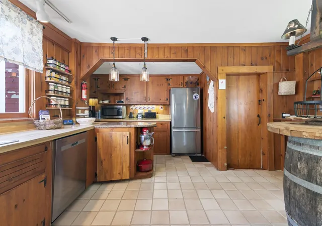 Homes for sale in Newfane, VT | 492 Dover Rd, Newfane, VT 05345 | MLS# 5099272