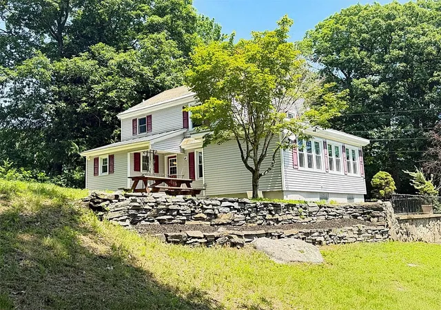 Photo 3 of Single family home for sale at 39 Cramton Ave, Rutland, VT 05701 | MLS# 5099281 | Listing updated on 2026-09-04