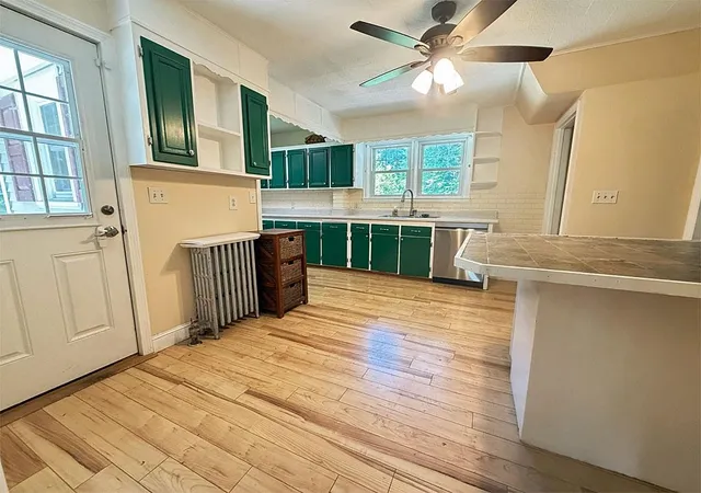 Photo 4 of Single family home for sale at 39 Cramton Ave, Rutland, VT 05701 | MLS# 5099281 | Listing updated on 2026-09-04