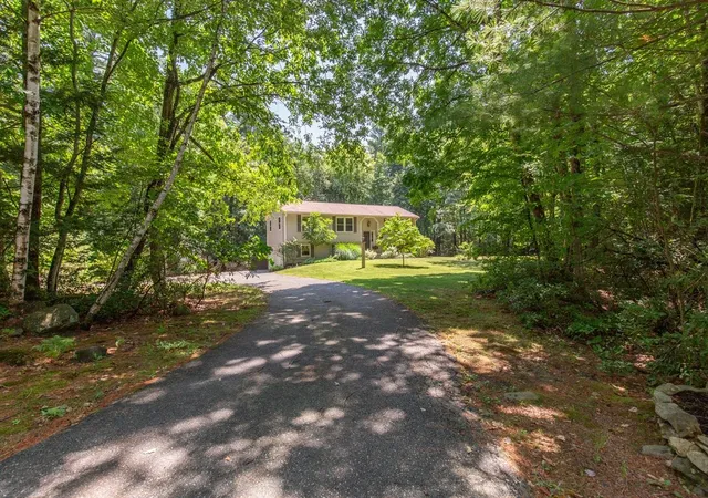 2nd image of 46 Cleveland Hill Rd, Brookline, NH 03033 | MLS# 5099298