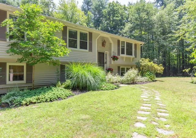 4th image of 46 Cleveland Hill Rd, Brookline, NH 03033 | MLS# 5099298