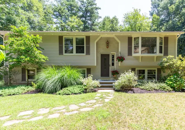 5th image of 46 Cleveland Hill Rd, Brookline, NH 03033 | MLS# 5099298
