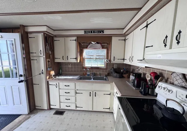 4th image of 19 Childrens Wy, Jaffrey, NH 03452 | MLS# 5099299