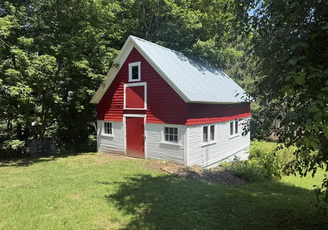 2nd image of 112 Terrace Hill St, Hardwick, VT 05843 | MLS# 5099304