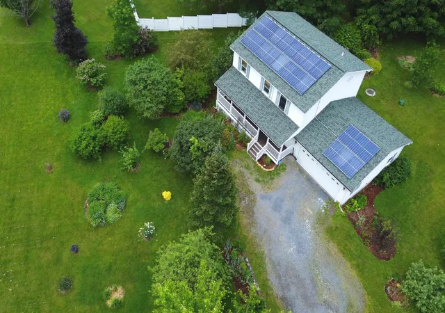 3rd image of 15 Whitefield Dr, Jeffersonville, VT 05464 | MLS# 5099314