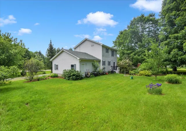 38th image of 15 Whitefield Dr, Jeffersonville, VT 05464 | MLS# 5099314