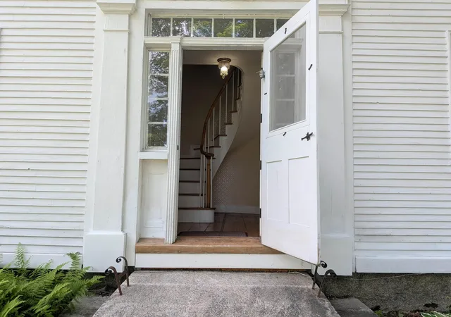 Photo 3 of Single family home for sale at 21 Trask Mountain Rd, Wolfeboro, NH 03894 | MLS# 5099338 | Listing updated on 2026-10-07