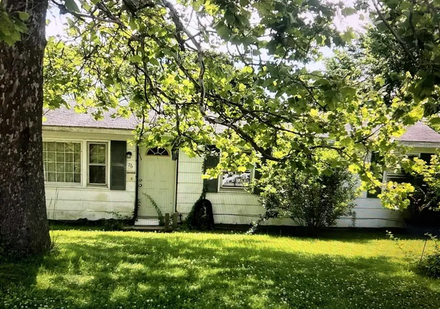 Photo 1 of Single family home for sale at 76 Westside Dr, Exeter, NH 03833 | MLS# 5099373 | Listing updated on 2026-09-25