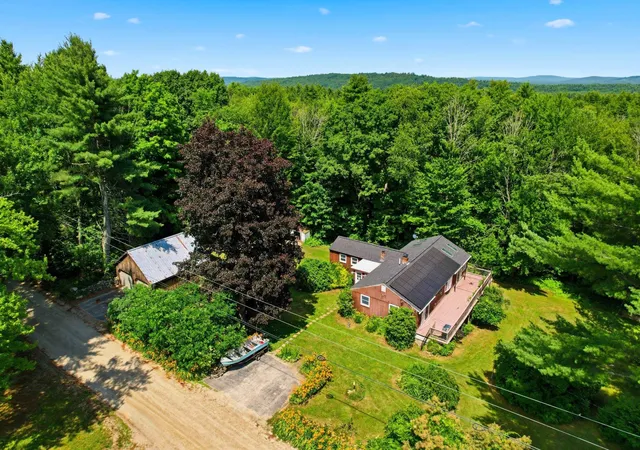 Homes for sale in Henniker, NH | 290 French Rd, Henniker, NH 03242 | MLS# 5099391